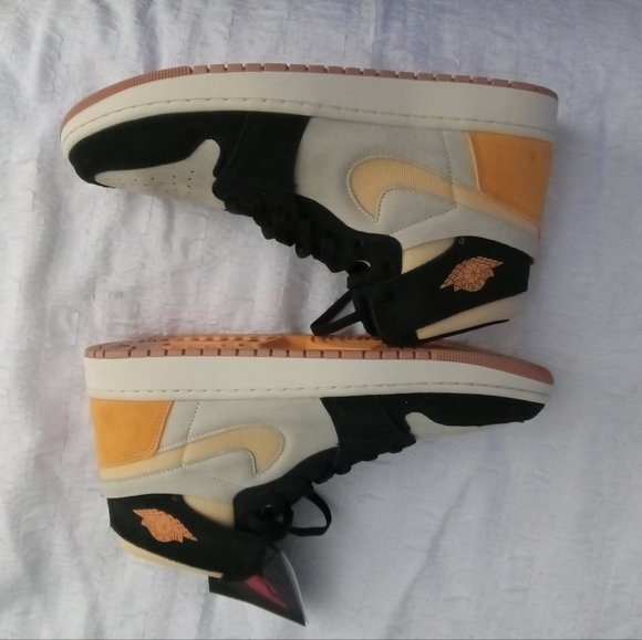 Nike Air Jordan 1 High Zoom Air CMFT 2 Muslin Vivid Orange DV1307-100 Size 12.5 - Picture 2 of 6
